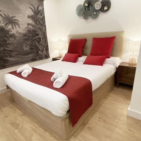 Miramar Luxurious Flat, 3 Double Rooms, Free Parking, Terrace, Completely New San Sebastián Eksteriør billede