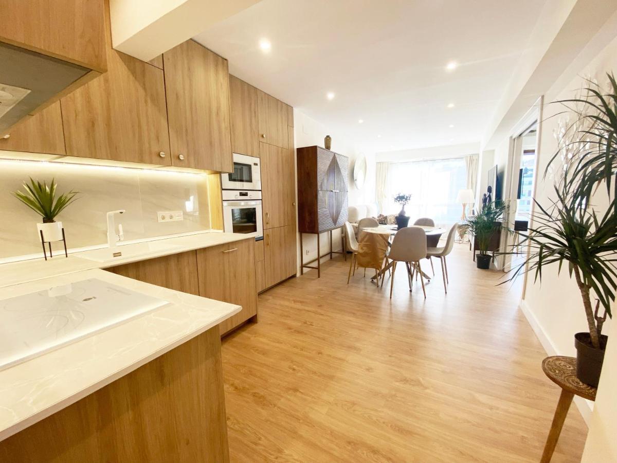 Miramar Luxurious Flat, 3 Double Rooms, Free Parking, Terrace, Completely New San Sebastián Eksteriør billede