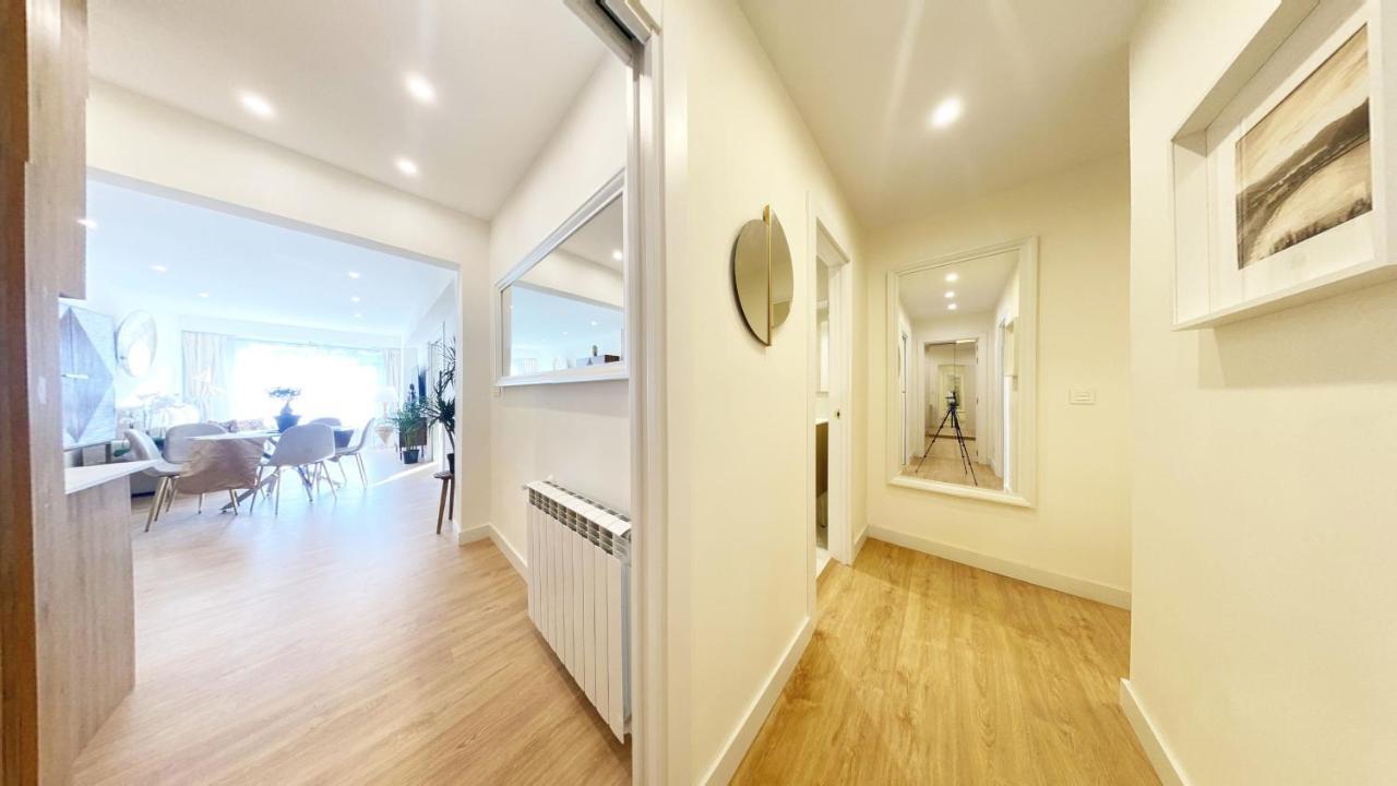Miramar Luxurious Flat, 3 Double Rooms, Free Parking, Terrace, Completely New San Sebastián Eksteriør billede