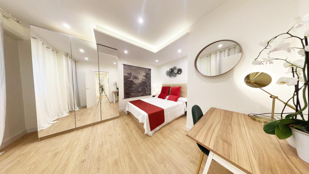 Miramar Luxurious Flat, 3 Double Rooms, Free Parking, Terrace, Completely New San Sebastián Eksteriør billede