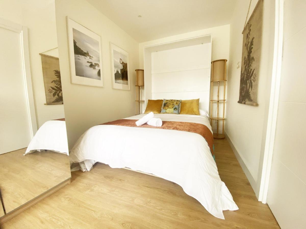 Miramar Luxurious Flat, 3 Double Rooms, Free Parking, Terrace, Completely New San Sebastián Eksteriør billede